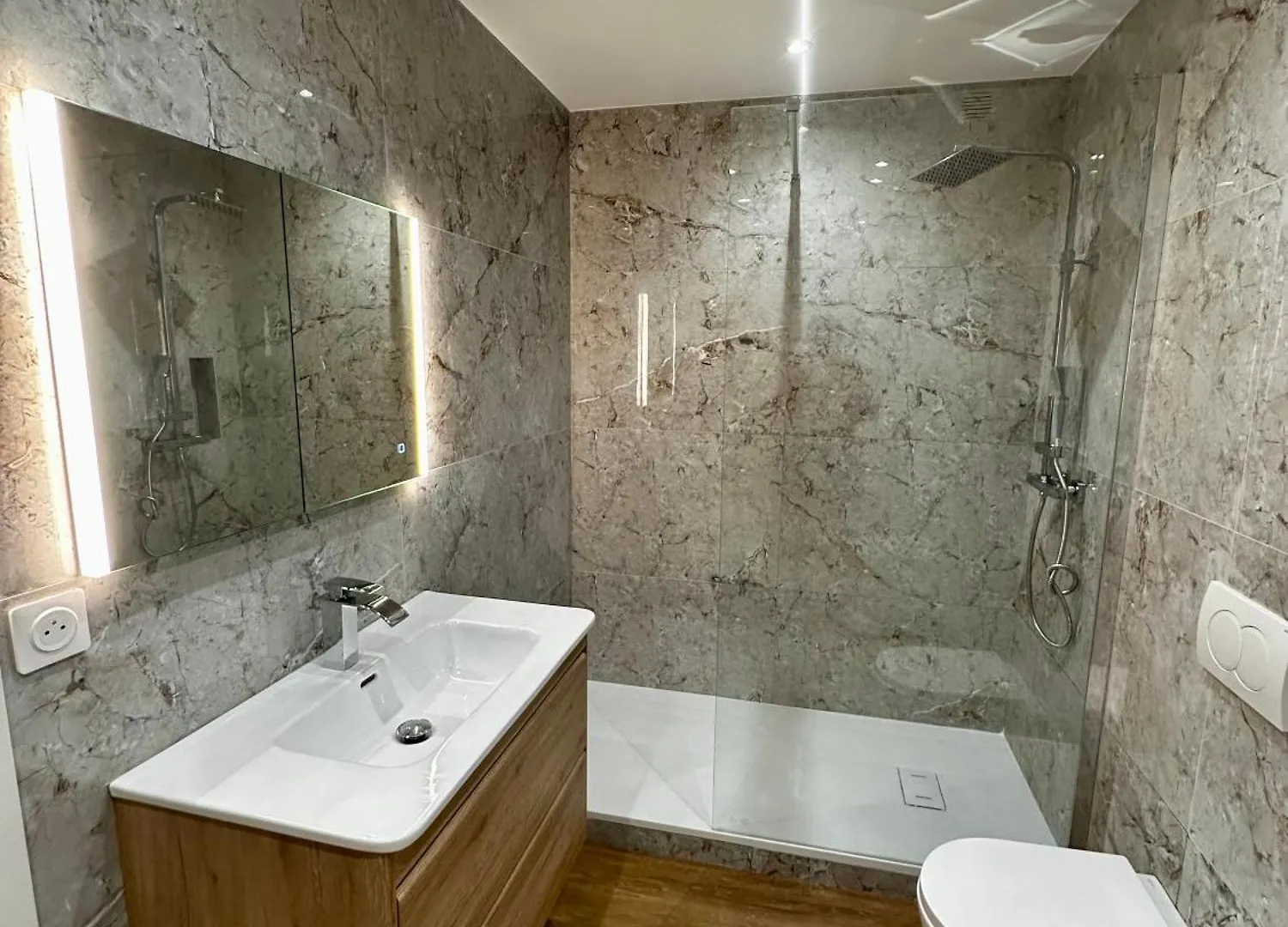 Appartamento Superbe Appartement 2 Pieces Avec Piscine Nizza Francia