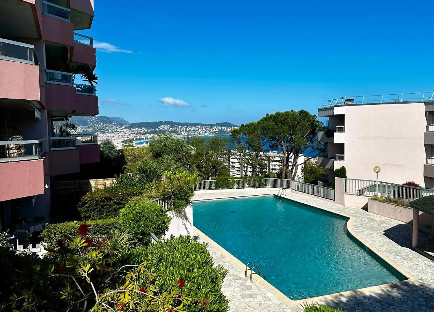 Superbe Appartement 2 Pieces Avec Piscine Nizza